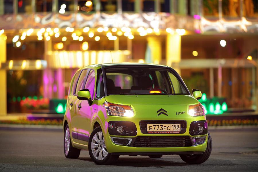  Citroen C3 Picasso 2009 года  (фото 128 из 242)